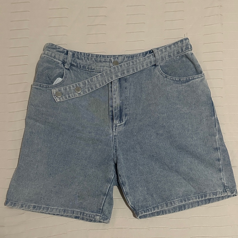 Women’s Denim Shorts